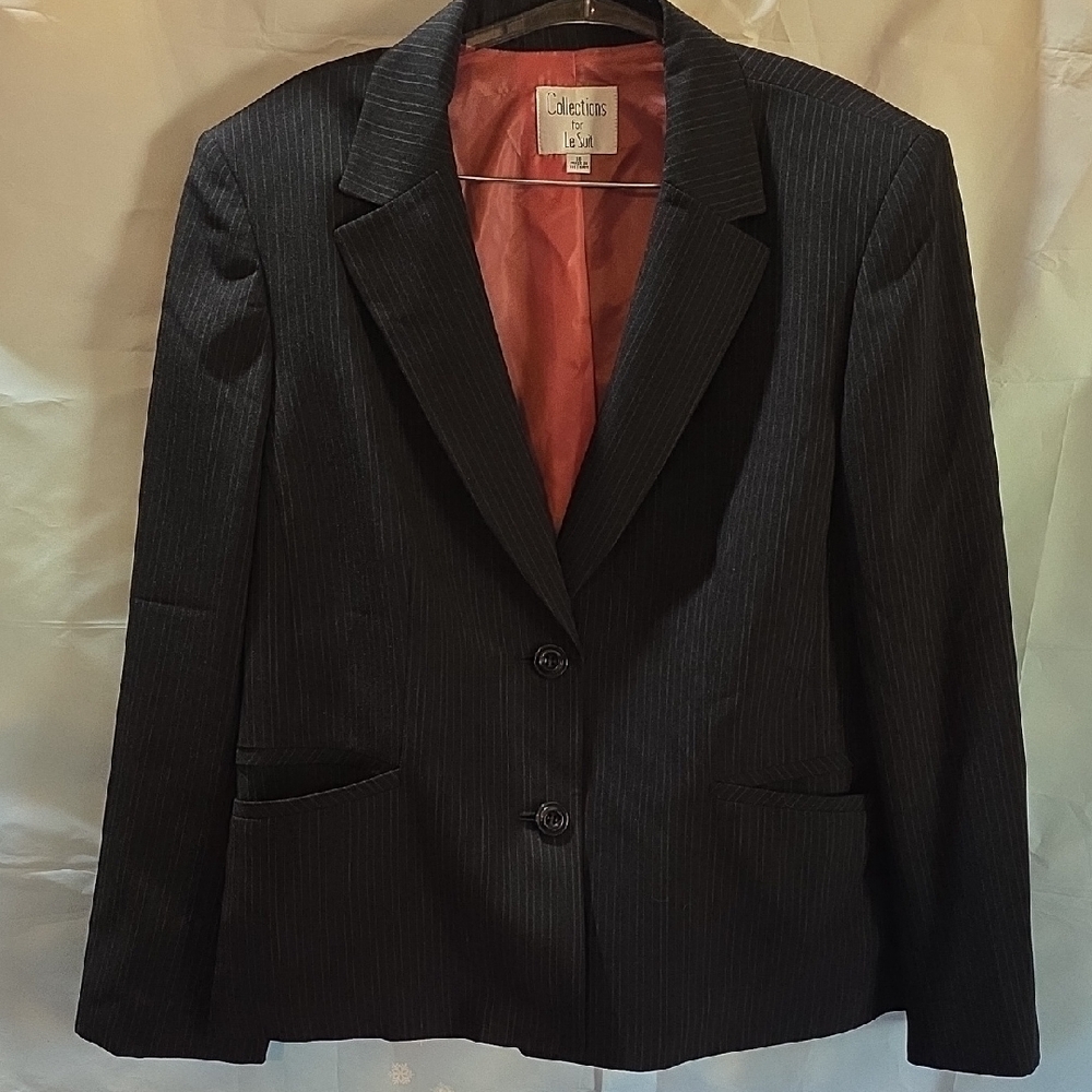Le Suit Black Pinstripe Blazer 6K